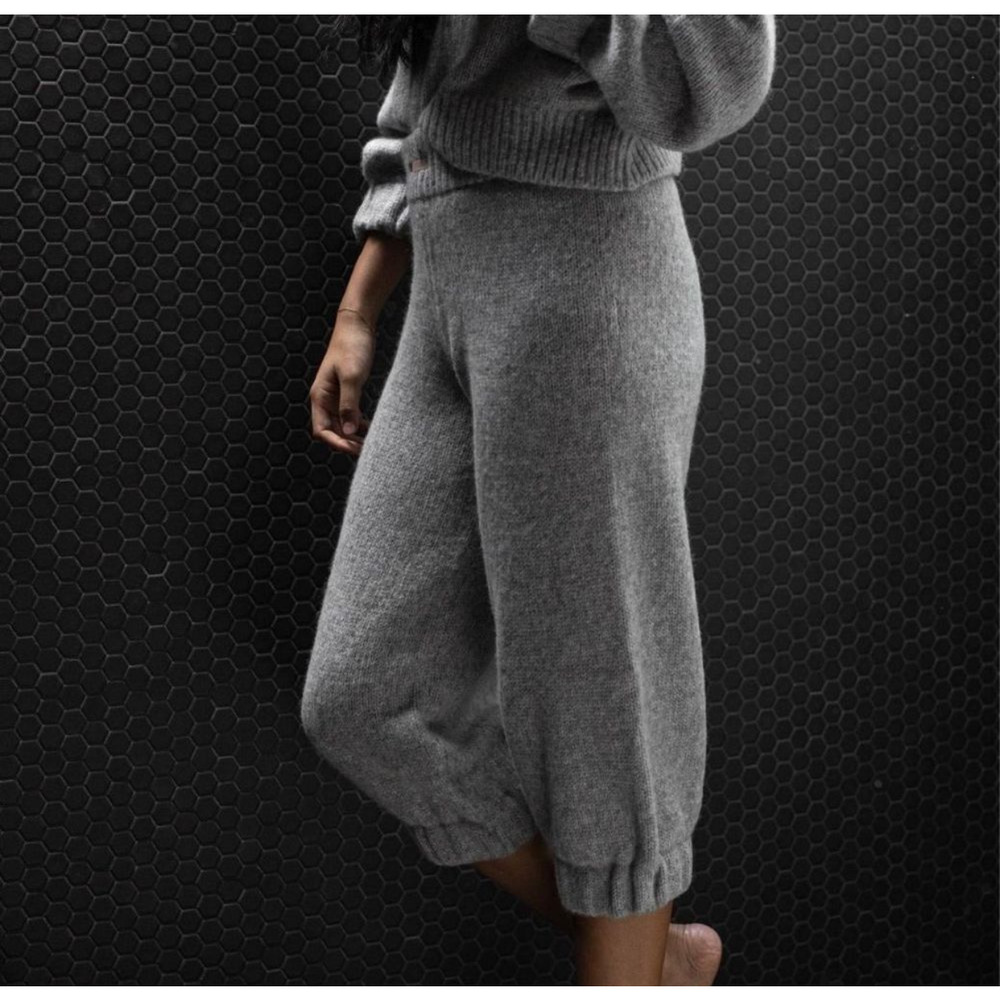 Lunya Cozy Gray Alpaca Knit Bubble jogger Pants L/XL - Picture 2 of 7